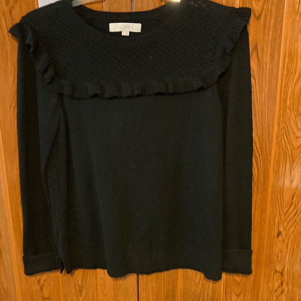 New Loft Women’s Pullover Sweater Size L long Sleeve Round Neck Yoke with Frill